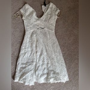 Jessica Simpson white lace dress